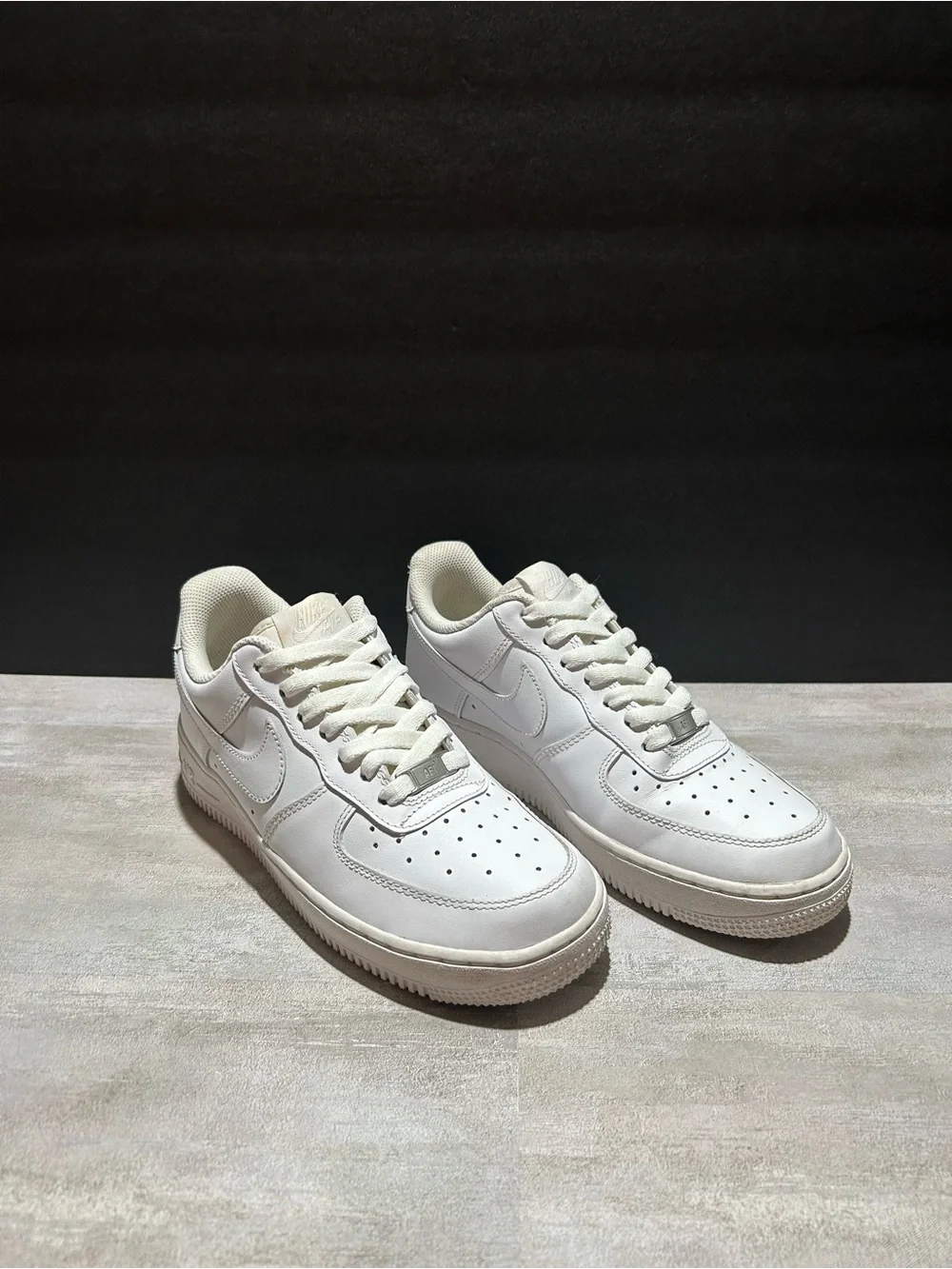 Nike Women's White Low-Top Athletic Sneakers